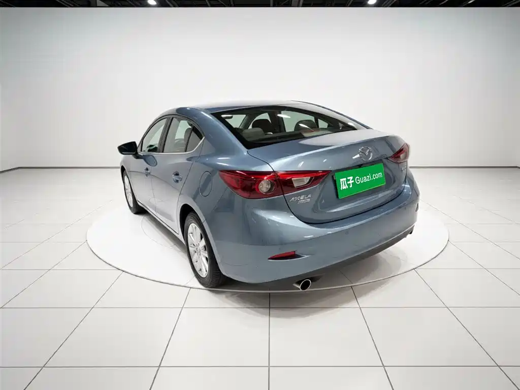 Mazda 3 Axela Sedan 1.5 L Auto Luxury CN-V