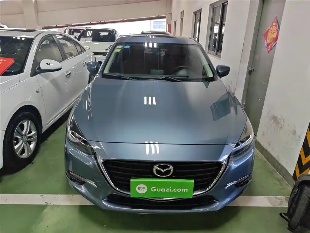 Mazda 3 Axela Sedan 1.5 L Auto Luxury CN-V