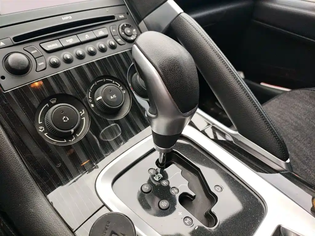 Peugeot 3008 2.0 L Auto Classic