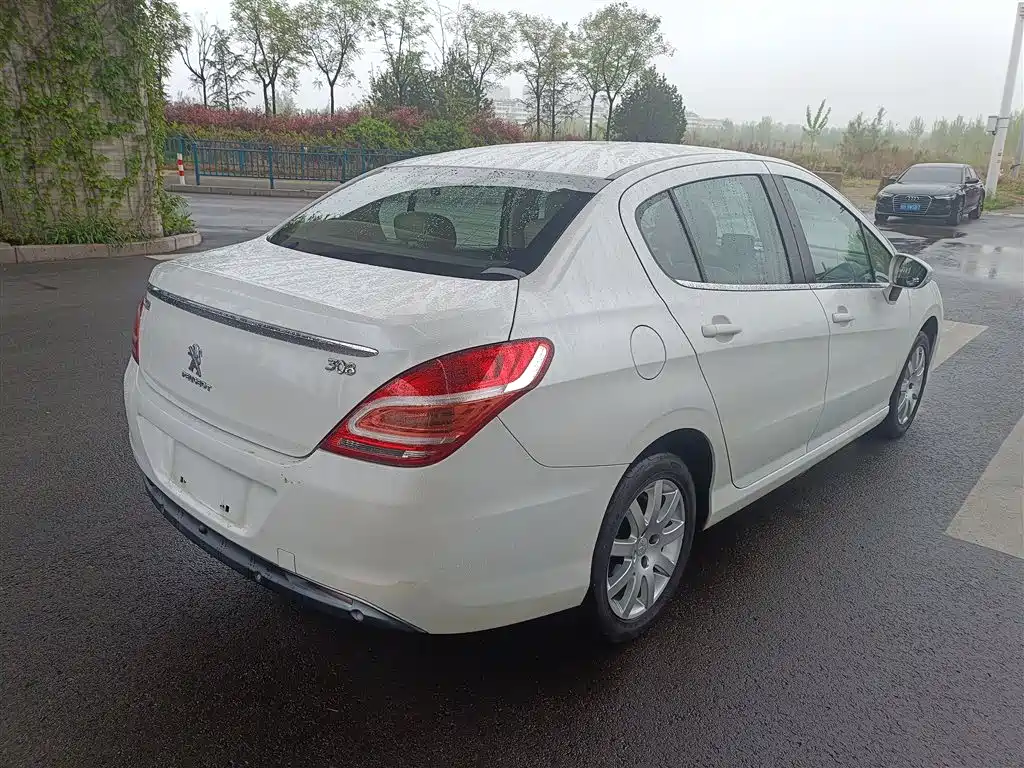 Peugeot 308 Pleasure Classic 1.6 L Auto Superior Style