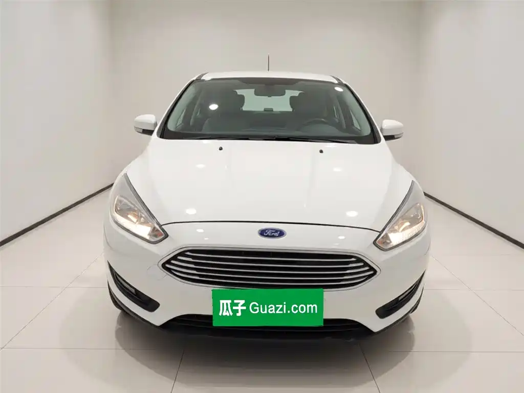 Focus Sedan 1.6 L Auto Comfort Smart Travel