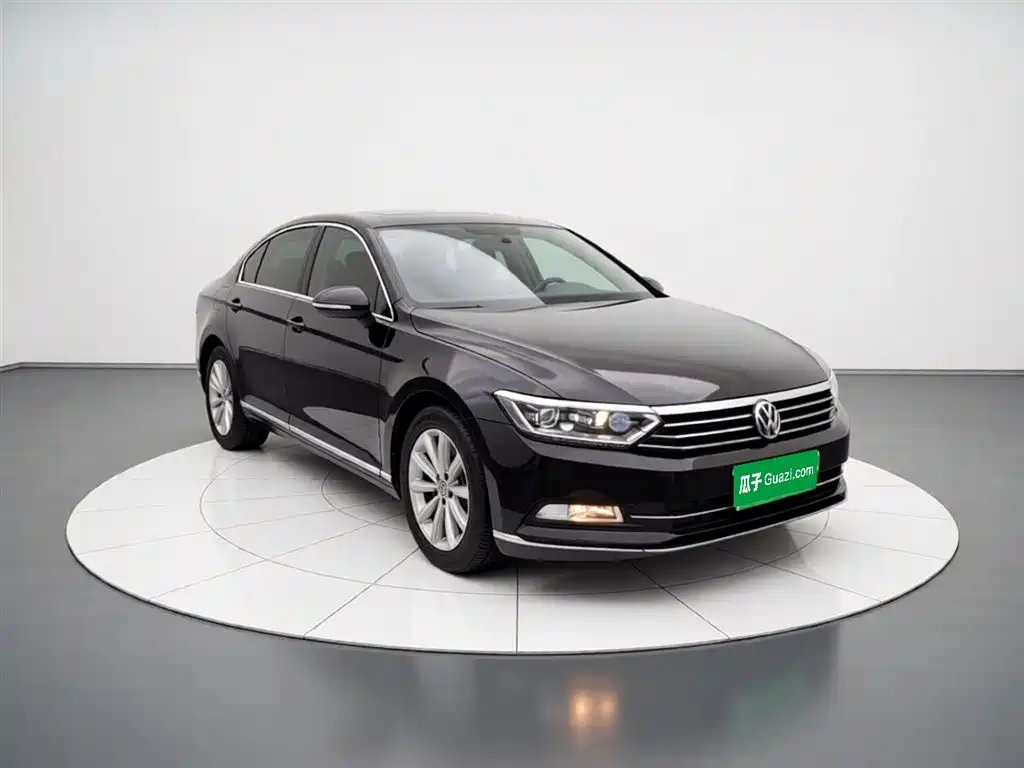 Magotan 330 TSI DSG Leading