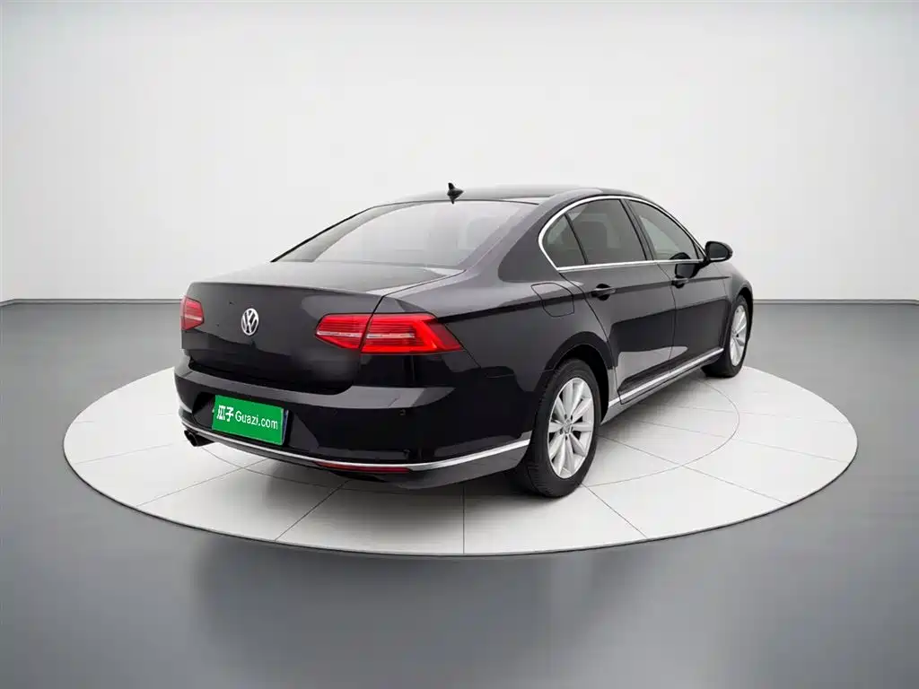 Magotan 330 TSI DSG Leading