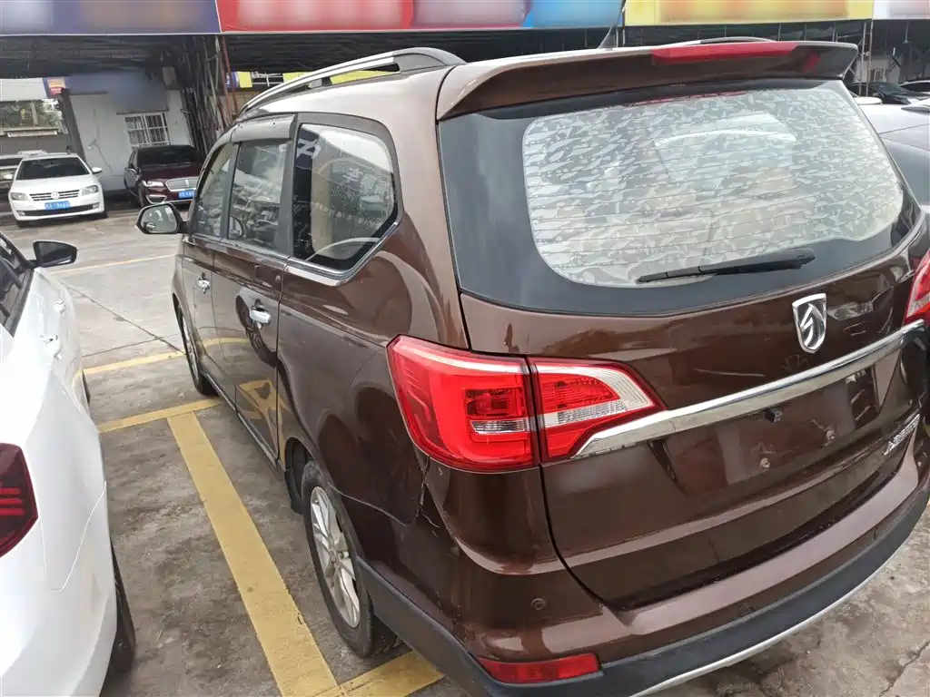 Baojun 730 1.5 T Manual Comfort 7-seat