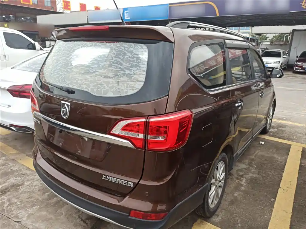 Baojun 730 1.5 T Manual Comfort 7-seat
