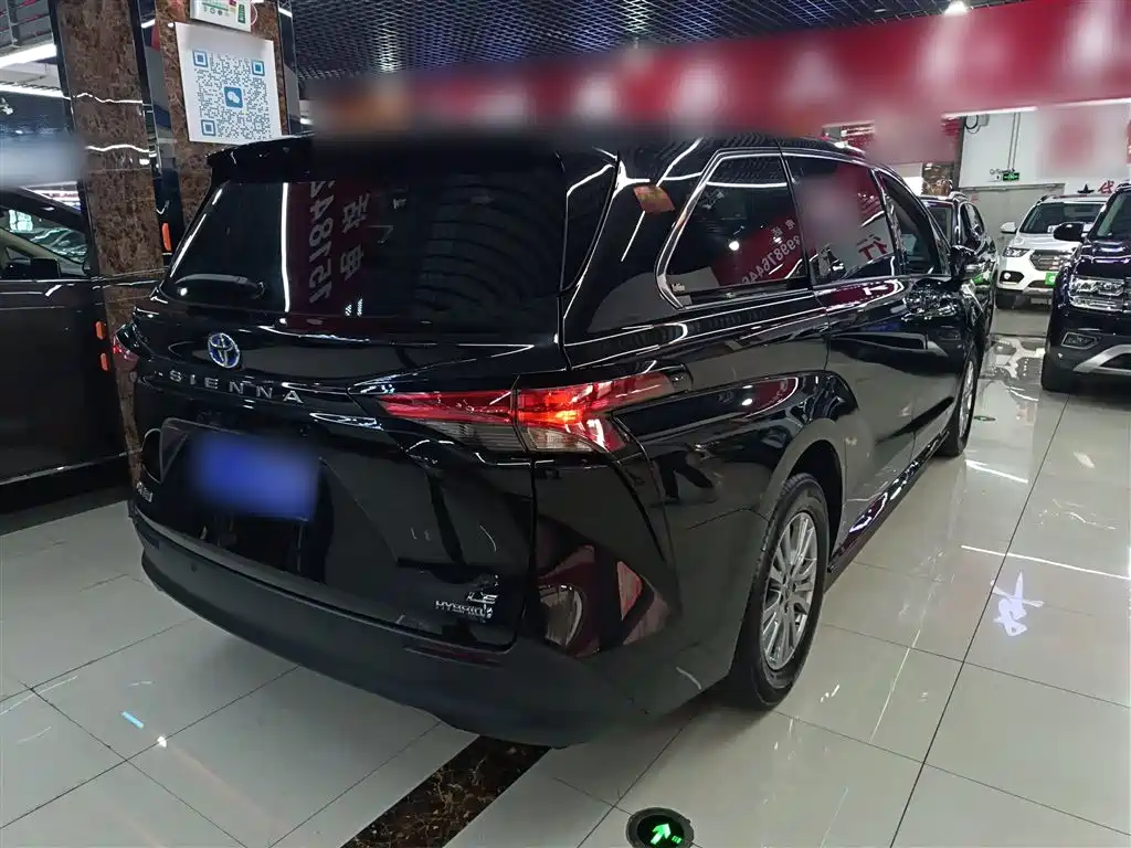 Sienna 2.5 L Hybrid Comfort