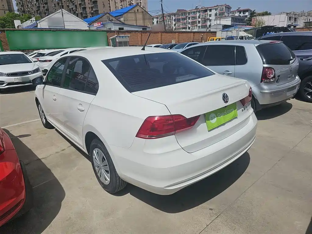 Santana 1.6 L Manual Style