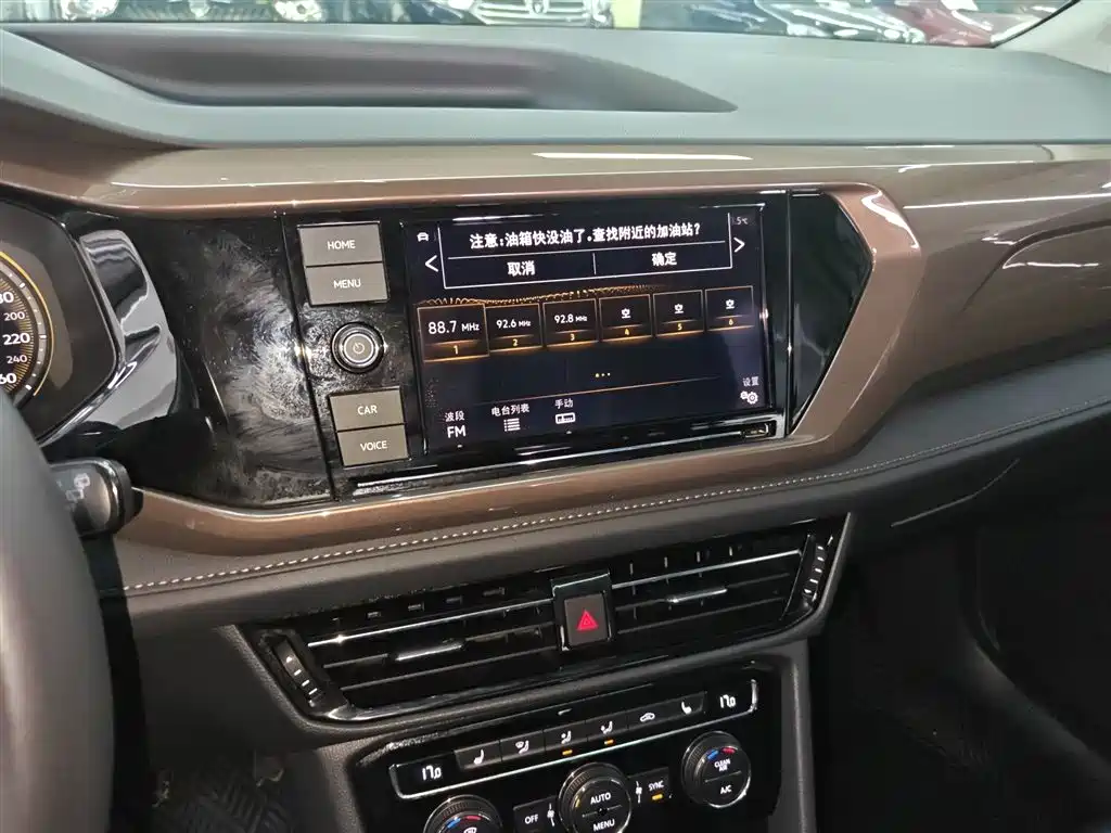 Tharu 330 TSI 4 WD Luxury CN-VI