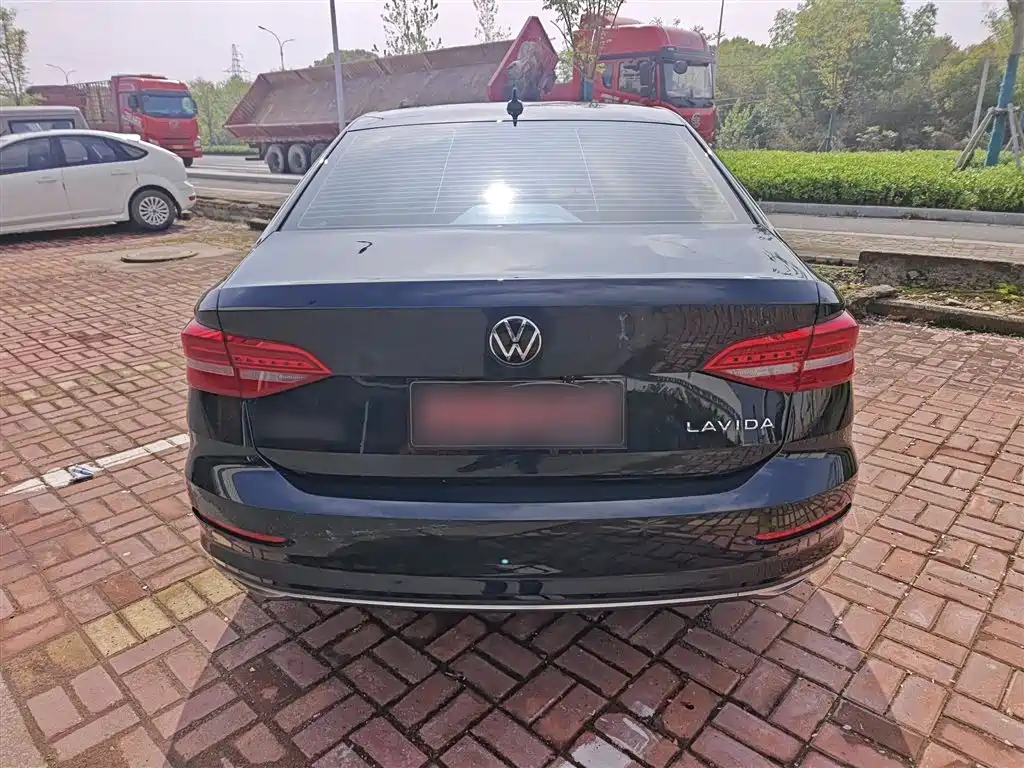 Lavida 1.5 L Auto Comfort