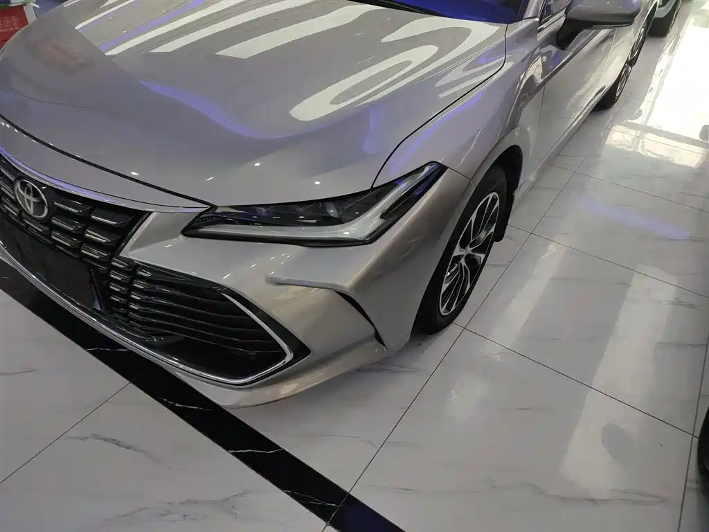 Avalon 2.0 L Luxury