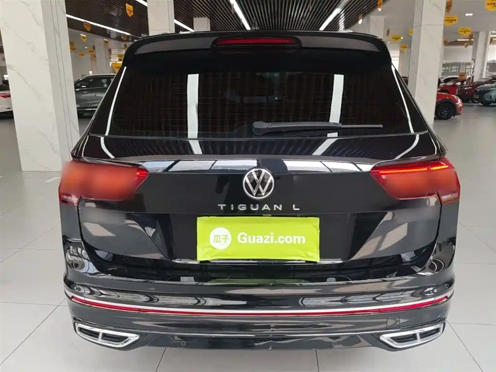 Tiguan L 330 TSI Auto 2 WD R-Line Premium