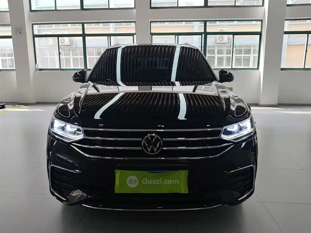 Tiguan L 330 TSI Auto 2 WD R-Line Premium