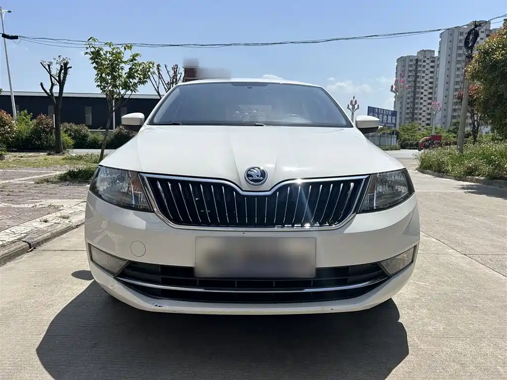 Rapid 1.5 L Auto Comfort CN-VI