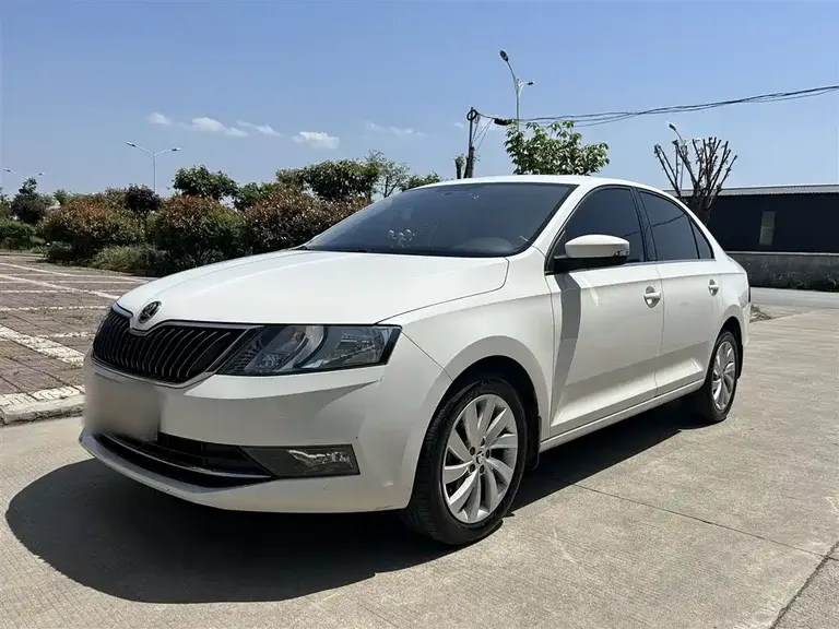 Skoda Rapid 1.5 L Auto Comfort CN-VI