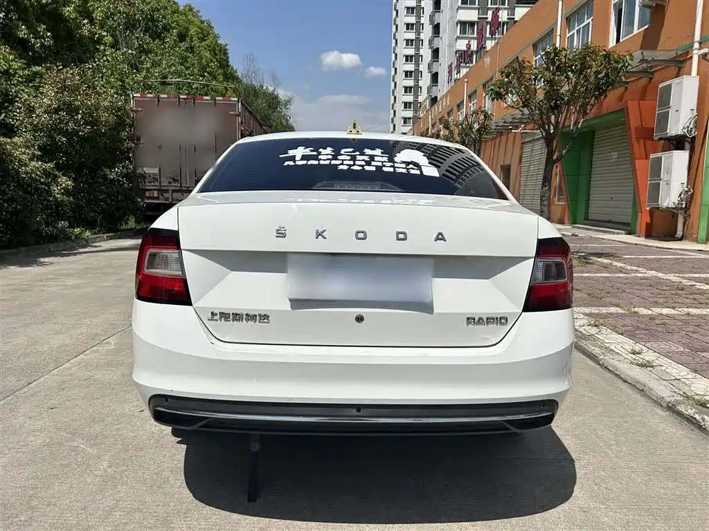 Rapid 1.5 L Auto Comfort CN-VI