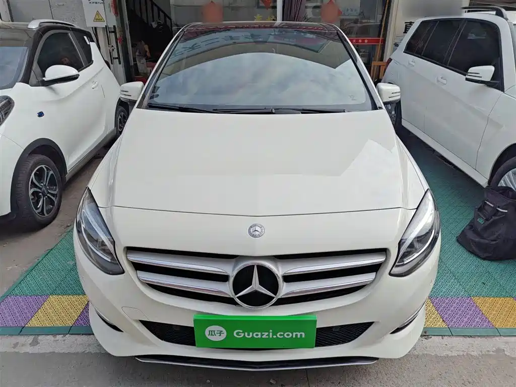 Mercedes-Benz B-Class 奔驰B级 2016款 B 200 臻藏版