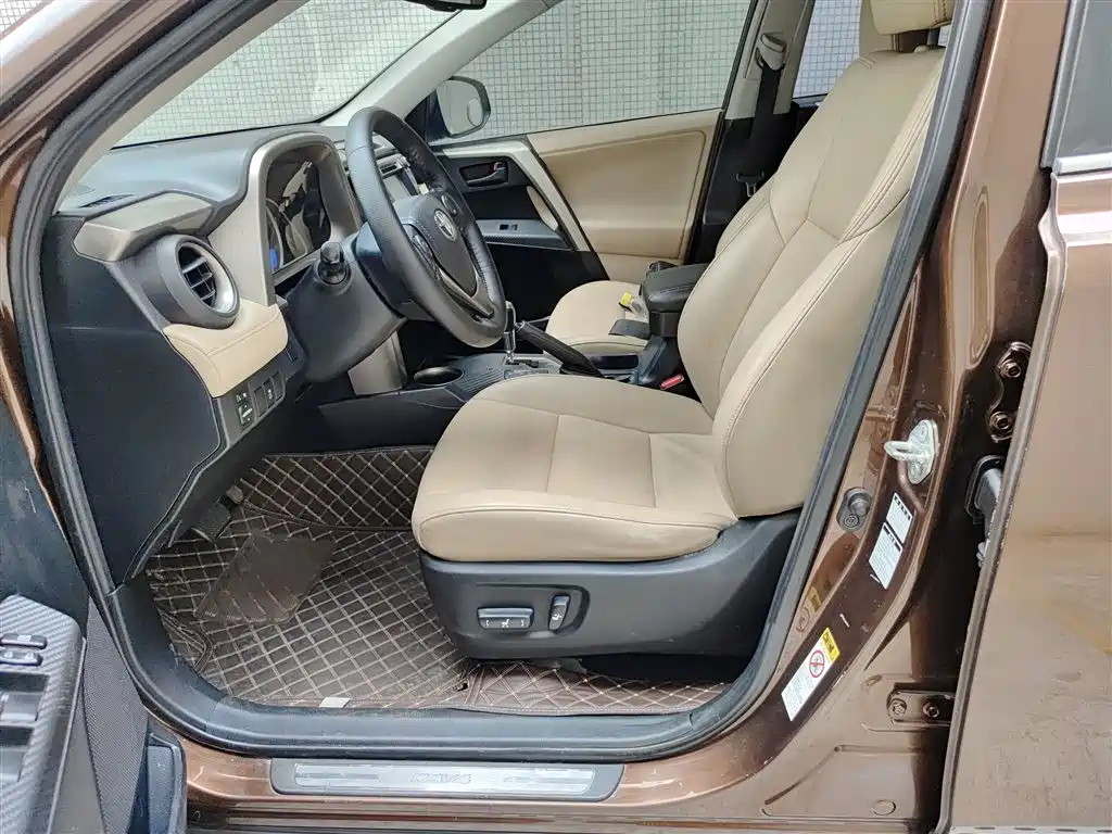 RAV4 2.5 L Auto 4 WD Elite
