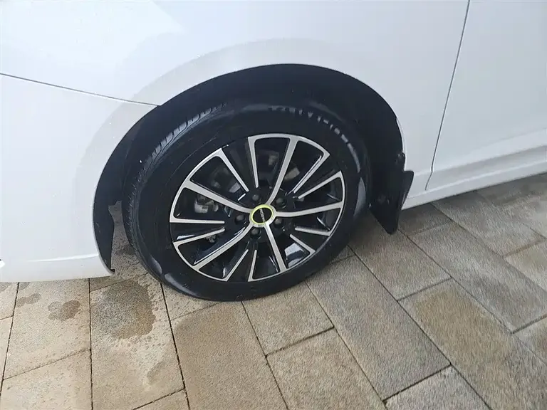 Roewe i5 1.5 L CVT Platinum