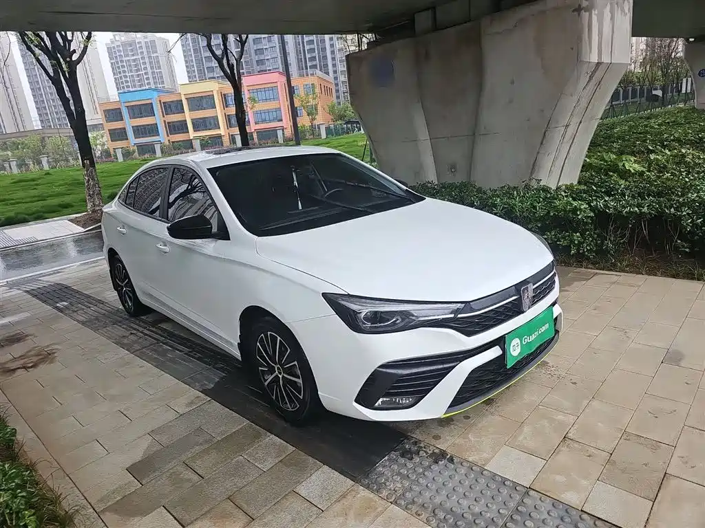 Roewe i5 1.5 L CVT Platinum