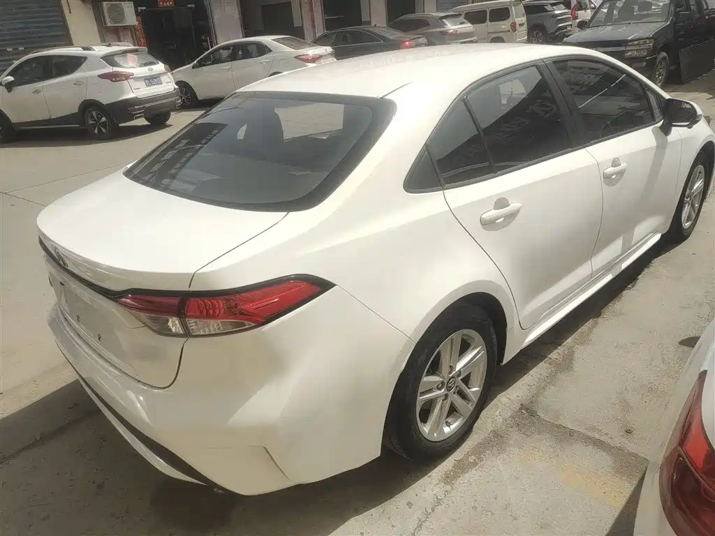 Levin Facelift TNGA 1.5 L CVT Progressive