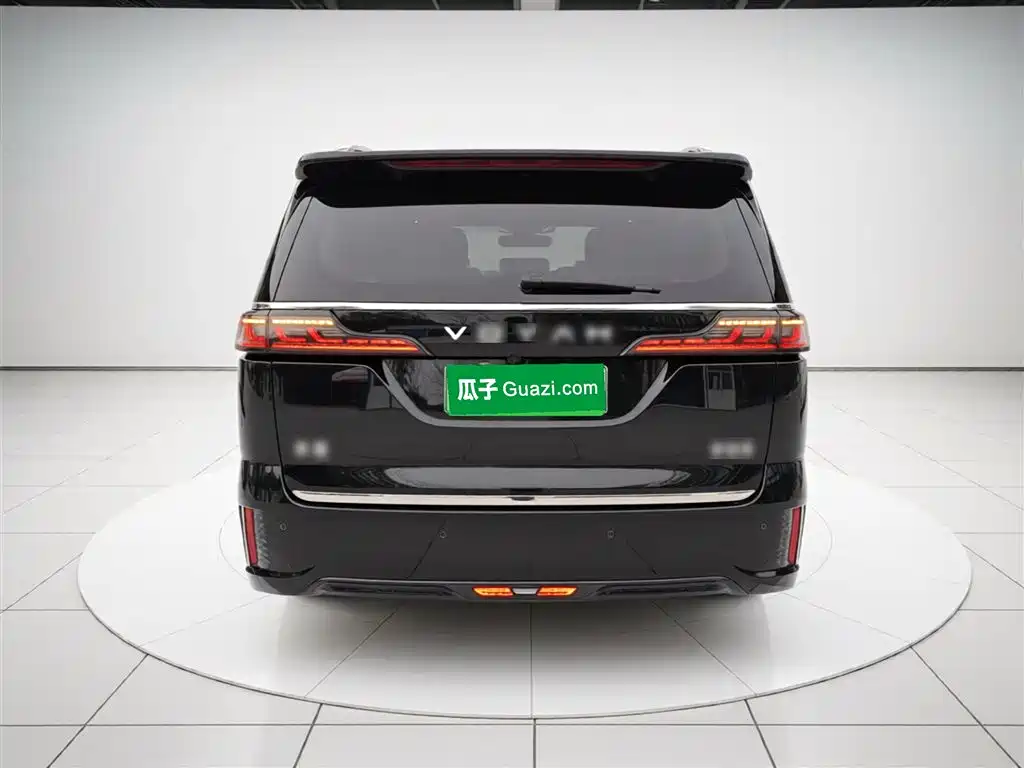 Voyah Dreamer PHEV 4 WD Flagship Kunpeng