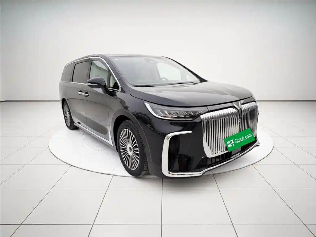 Voyah Dreamer PHEV 4 WD Flagship Kunpeng