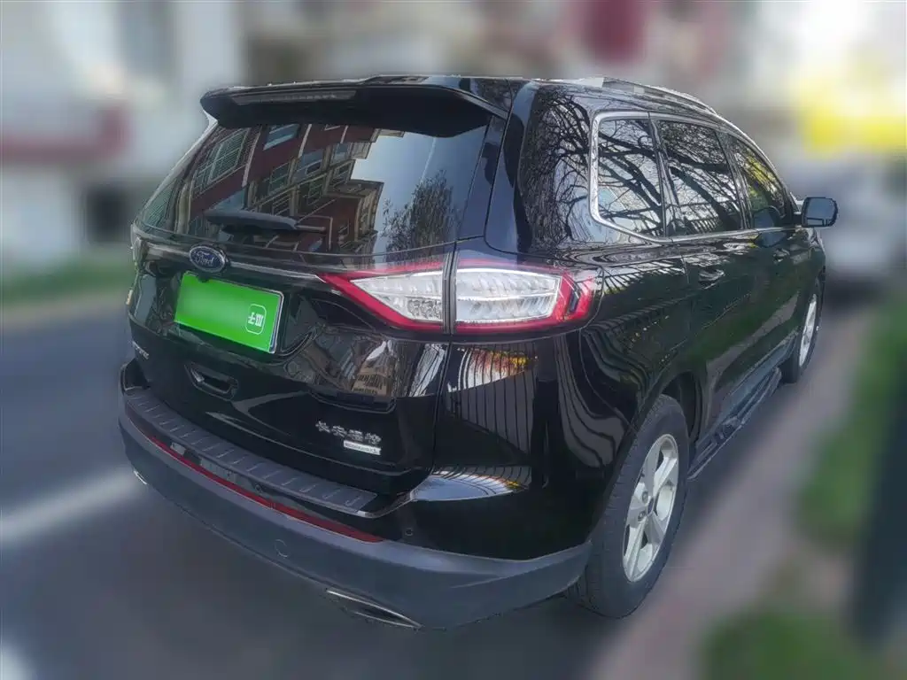 Edge EcoBoost 245 2 WD Elite Sharp 5-seat CN-V