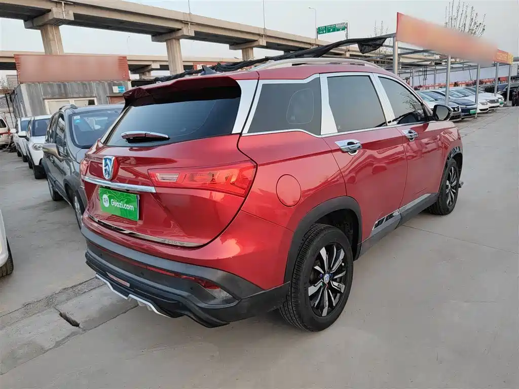Baojun 530 宝骏530 2019款 1.5 T CVT尊贵型 国V