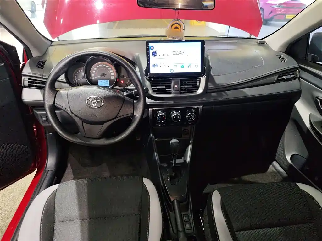 YARiS L Zhixuan Zhixuan X 1.5 L CVT Leading
