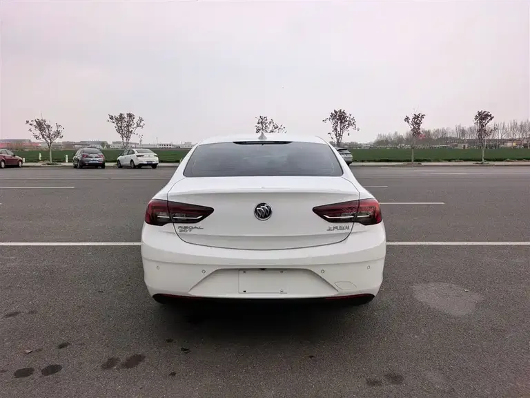 Buick Regal 20 T Elite CN-VI