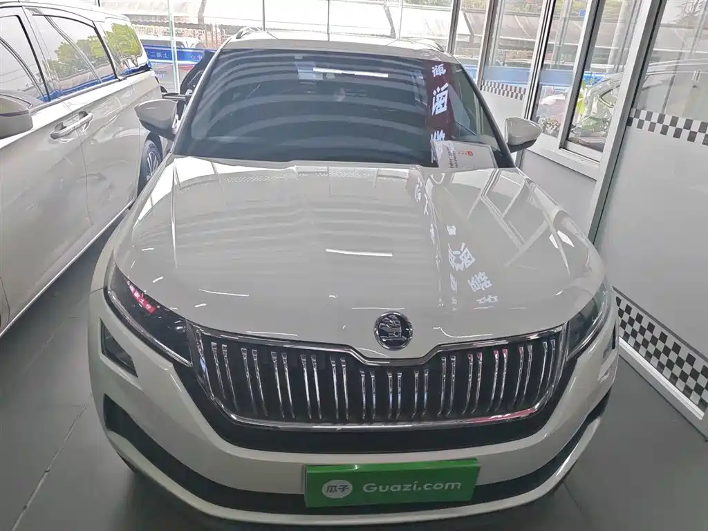 Kodiaq GT TSI330 2 WD Luxury CN-VI