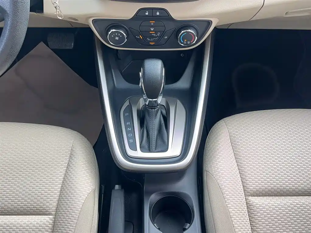 Escort Facelift 1.5 L Auto Comfort