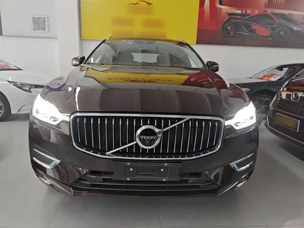 Volvo XC60 T5 4 WD Smart Grace Luxury