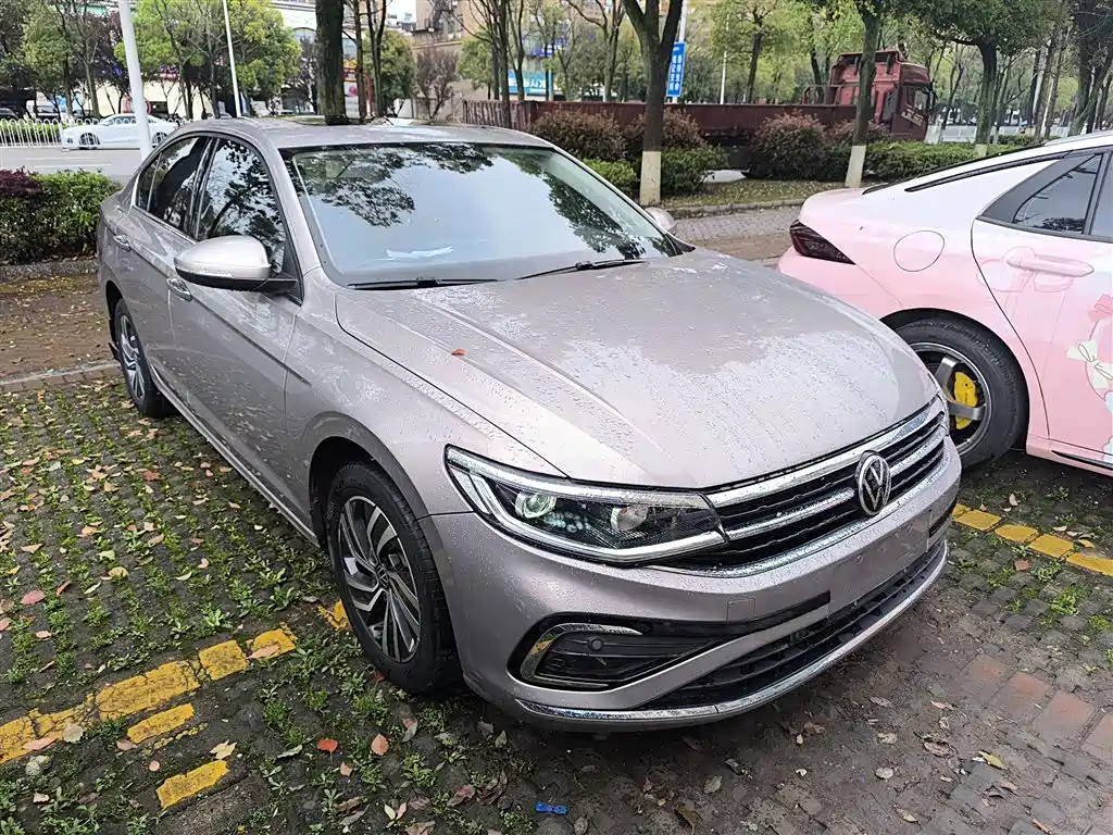 Bora 200 TSI DSG Joy Travel