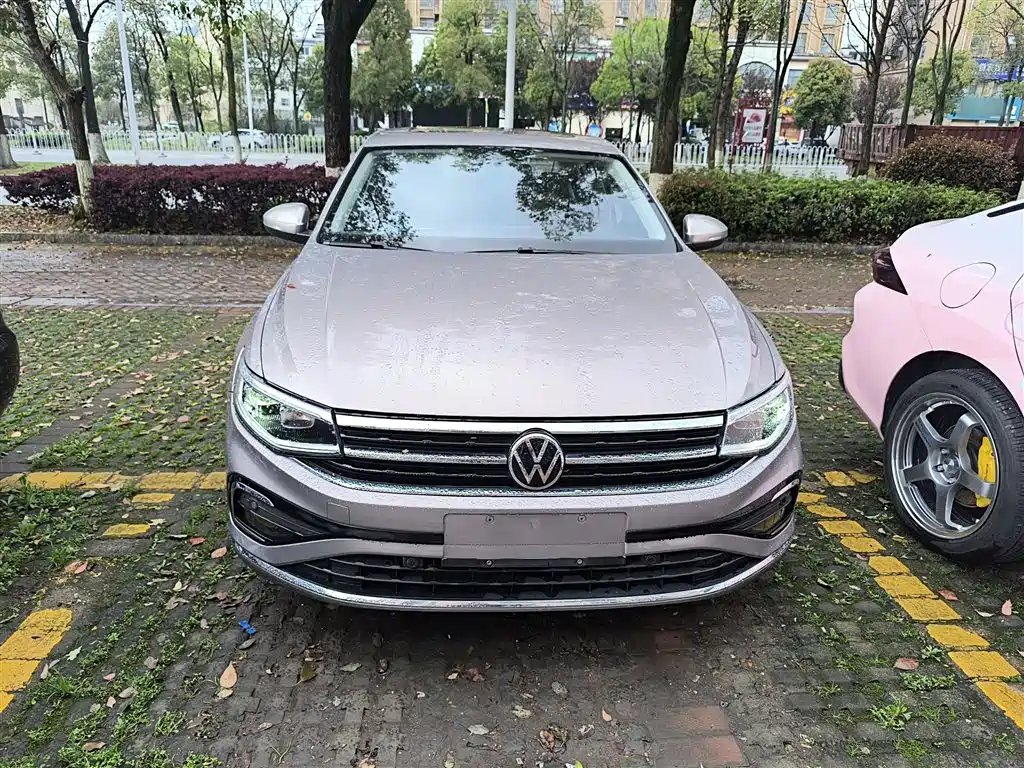 Bora 200 TSI DSG Joy Travel