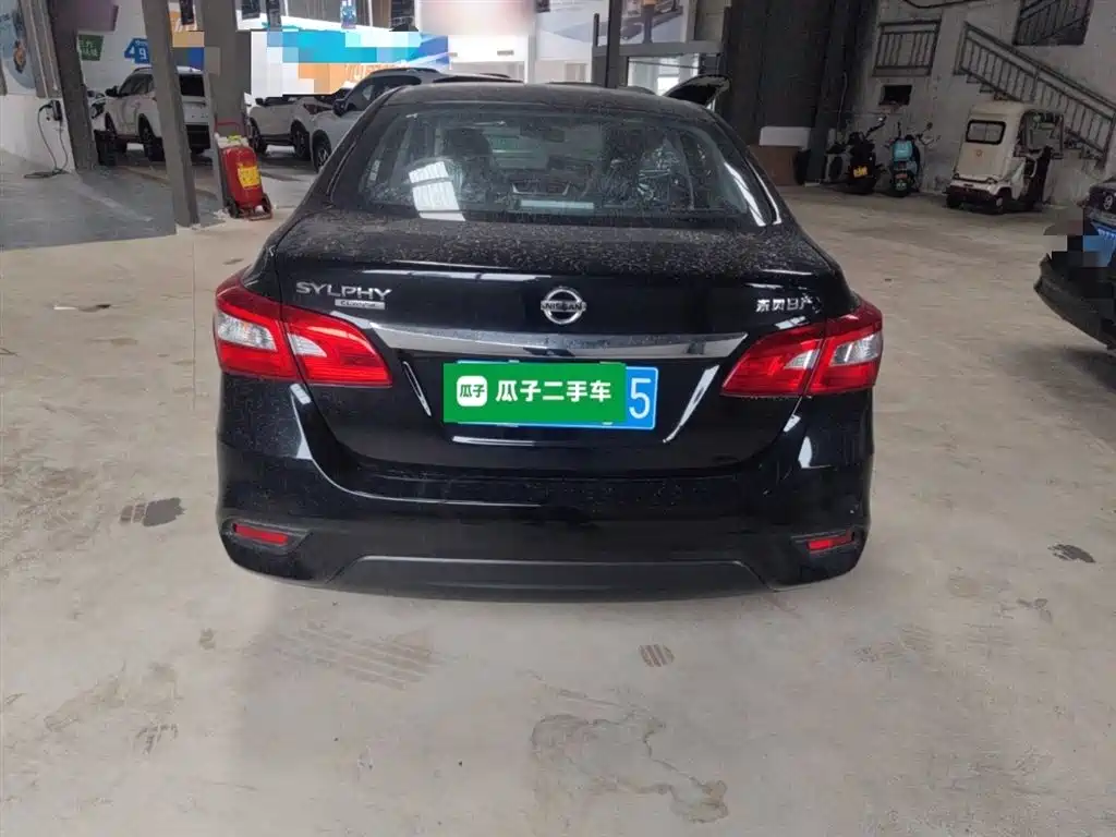 Sylphy Facelift III Classic 1.6 XE CVT Comfort