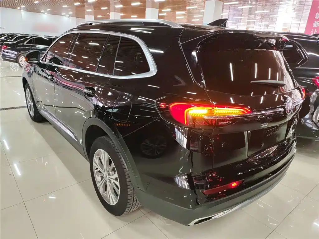 Envision Plus Envision Plus 652 T 5-seat Luxury