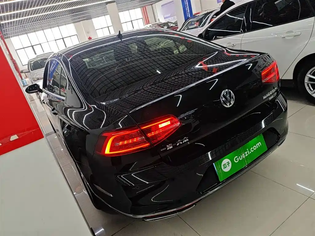 Magotan 330 TSI DSG Luxury CN-VI