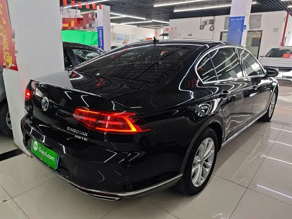 Magotan 330 TSI DSG Luxury CN-VI