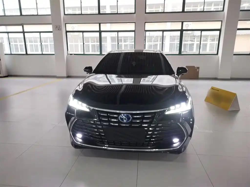 Avalon 亚洲龙 2023款 双擎 2.5 L 进取版