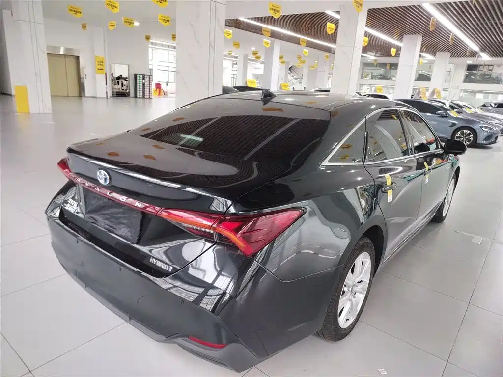 Avalon 亚洲龙 2023款 双擎 2.5 L 进取版
