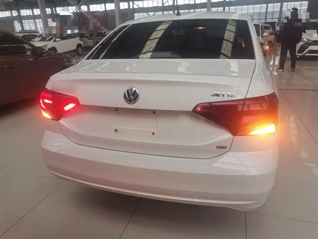 Jetta 1.5 L Manual Fashion
