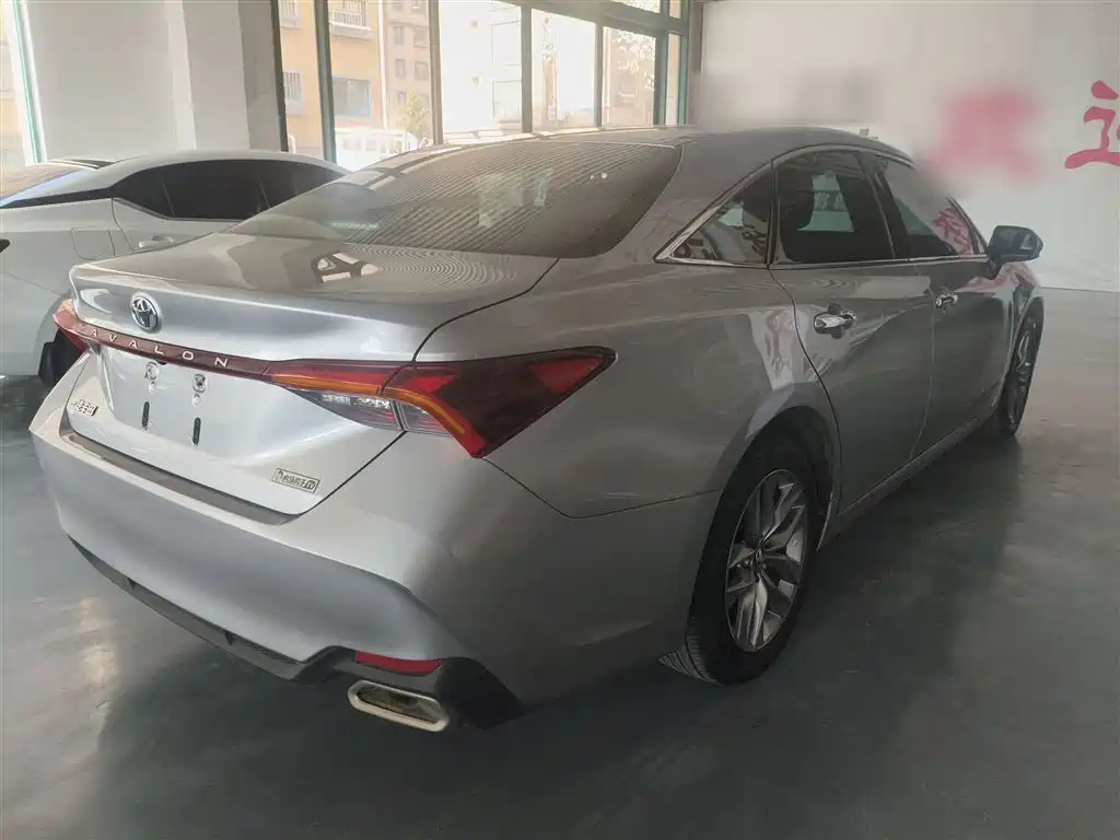 Avalon 2.0 L Luxury CN-VI