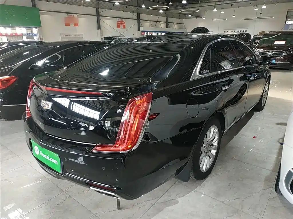 Cadillac XTS 28 T Tech