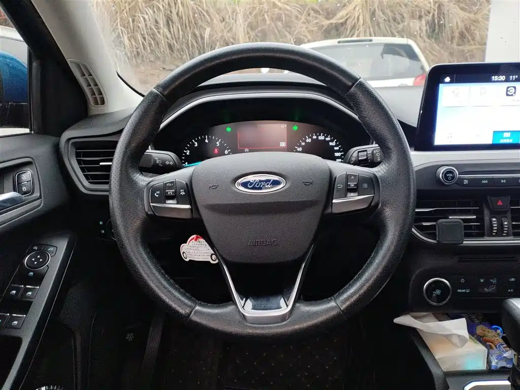 Focus 福克斯 2020款 两厢 1.5 L 自动锋跃型