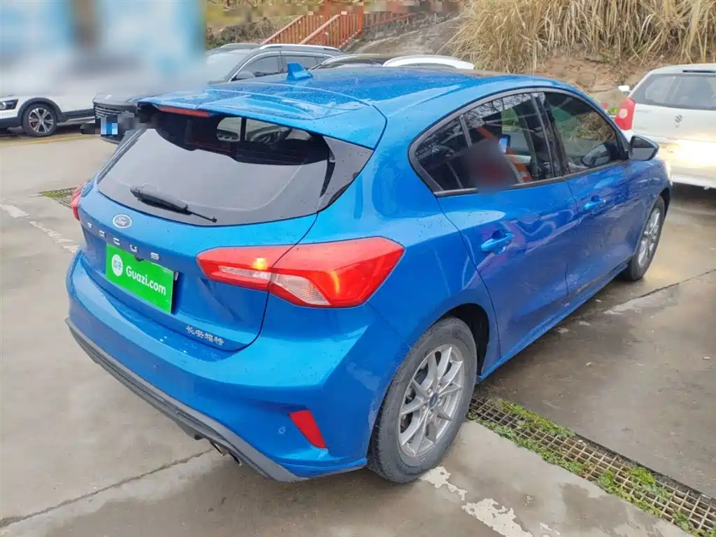 Focus 福克斯 2020款 两厢 1.5 L 自动锋跃型
