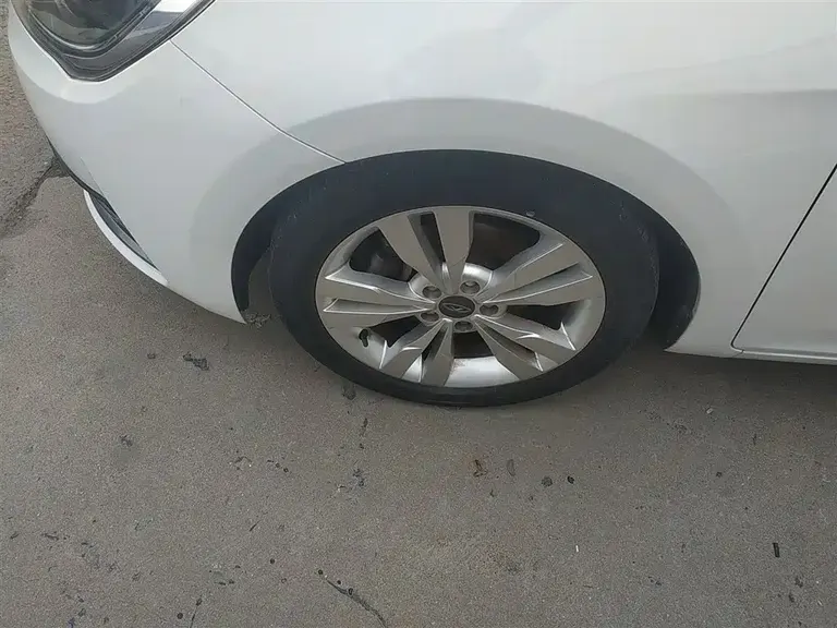 Chery Arrizo 5 1.5 L CVT Leading Trend