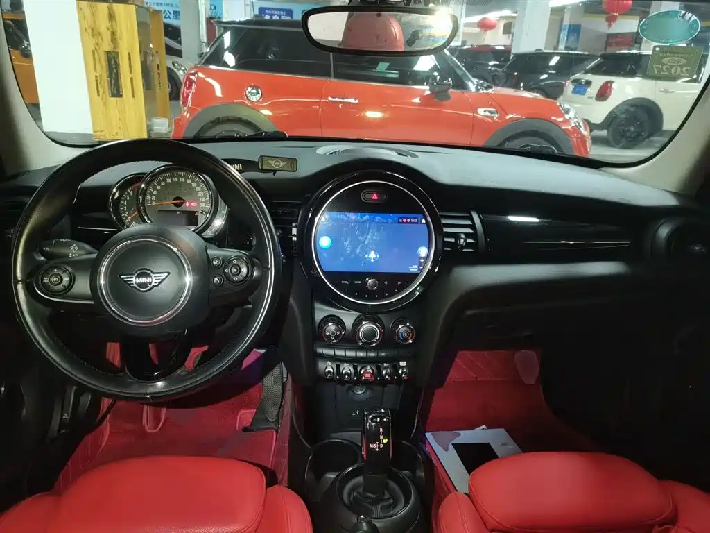 MINI 1.5 T COOPER Classic 5-door