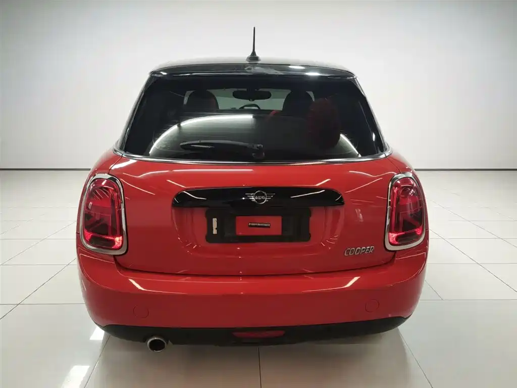 MINI 1.5 T COOPER Classic 5-door