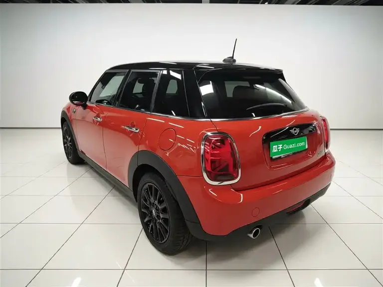 MINI 1.5 T COOPER Classic 5-door